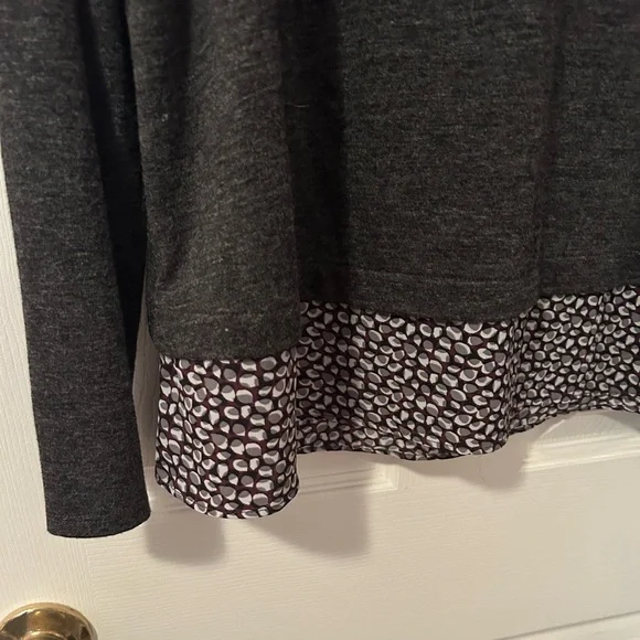 LOFT Sweater - Picture 13 of 13